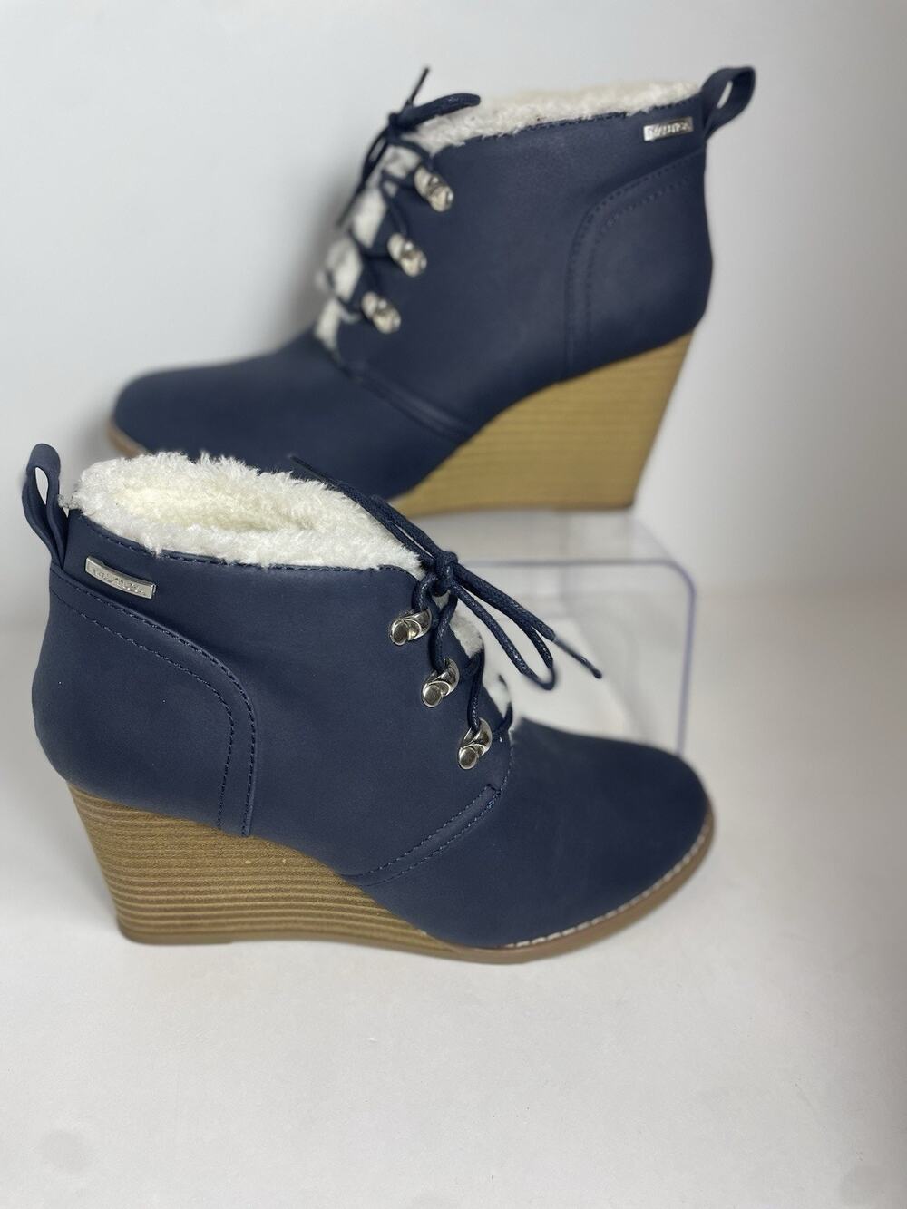Nautica Gavina Women's Fur Lined Wedge Ankle Bootie Size 6 Navy Casual Shoes EUC